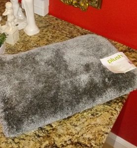 1112 Mohawk Home Oversized Plush Rug *